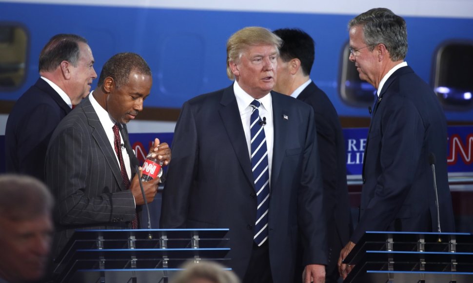 Benas Carsonas, Donaldas Trumpas ir Jebas Bushas