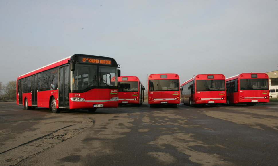 Į Ukraina iškeliaujantys Kauno autobusai