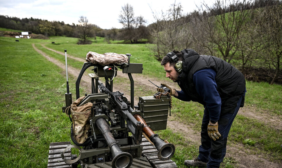 Ukrainos karinis robotas