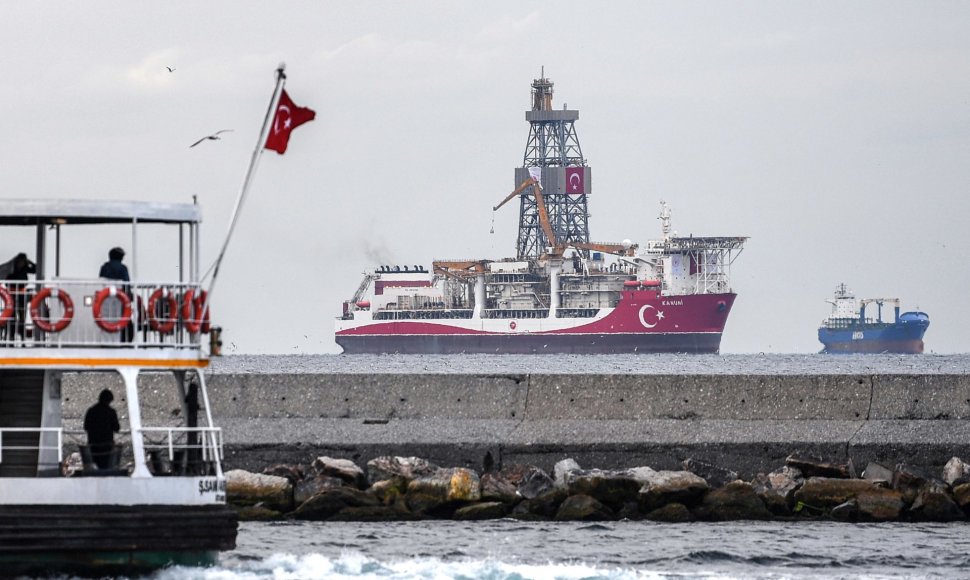 Turkija tęsia iškasenų žvalgybą jūroje