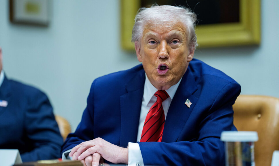 Donaldas Trumpas / Aaron Schwartz - Pool via CNP / ZUMAPRESS.com