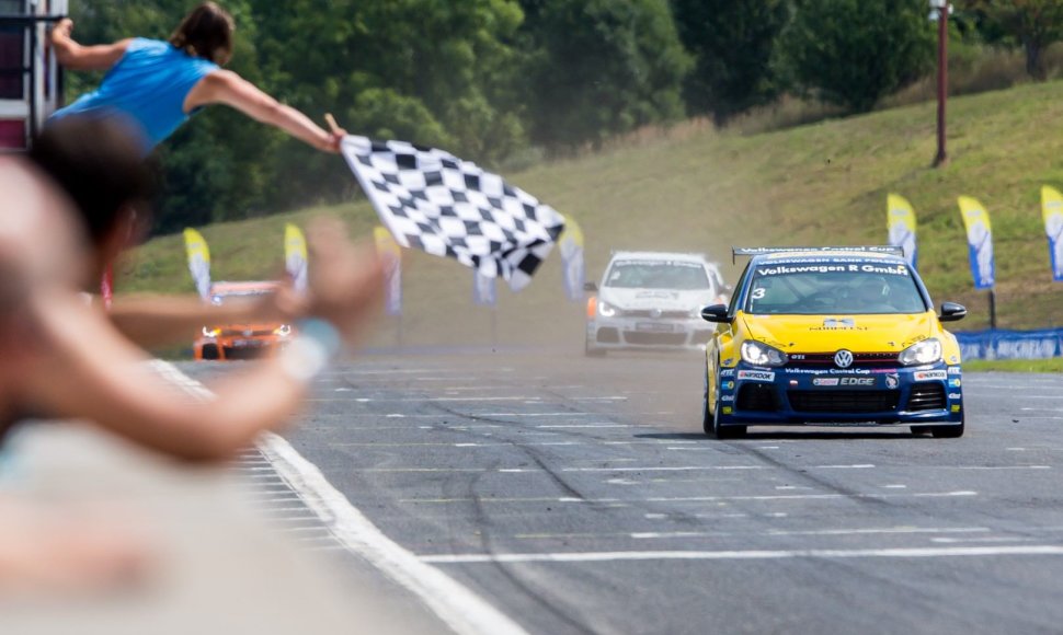 „Volkswagen Castrol Cup“ lenktynės Čekijoje