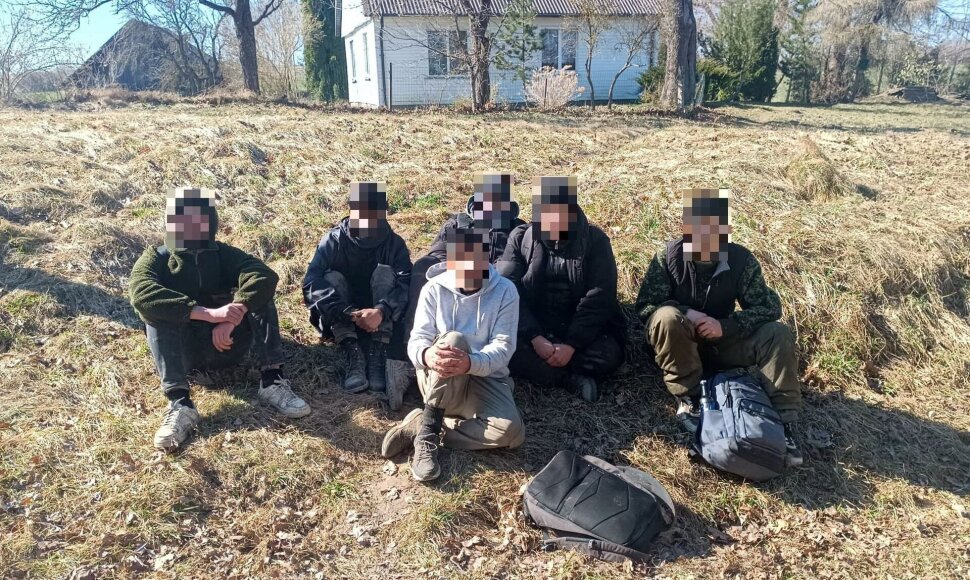 Sulaikyti neteisėti migrantai