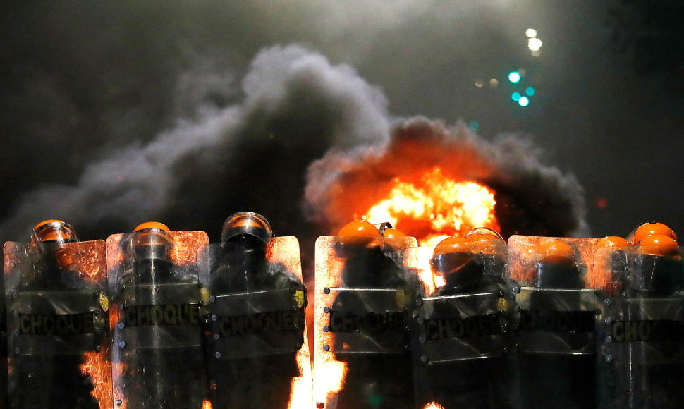Brazilijos riaušių policija per protestą
