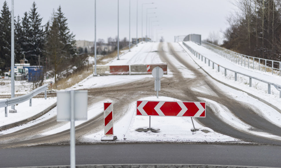 Naujas viadukas virš kelio Vilnius-Kaunas Vievyje