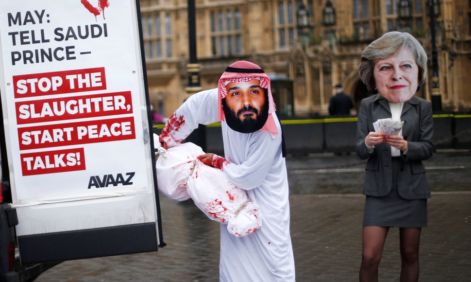 Protestai per Saudo Arabijos sosto įpėdinio vizitą Britanijoje