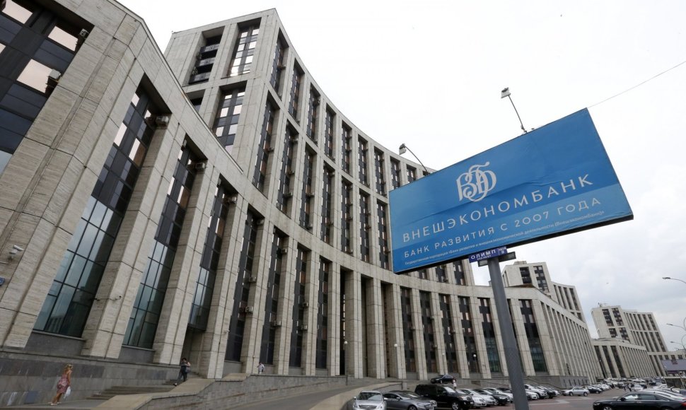 Vakarų sankcijų sulaukęs Rusijos VEB bankas