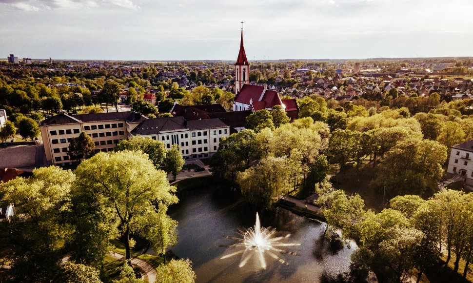 Kretingos gyventojai kviečiami jungtis į akciją ir drauge pasodinti po medelį savo miestui.