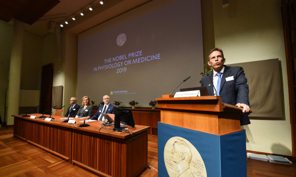 Nobelio komiteto sekretorius Thomas Perlemannas skelbia laureatų pavardes