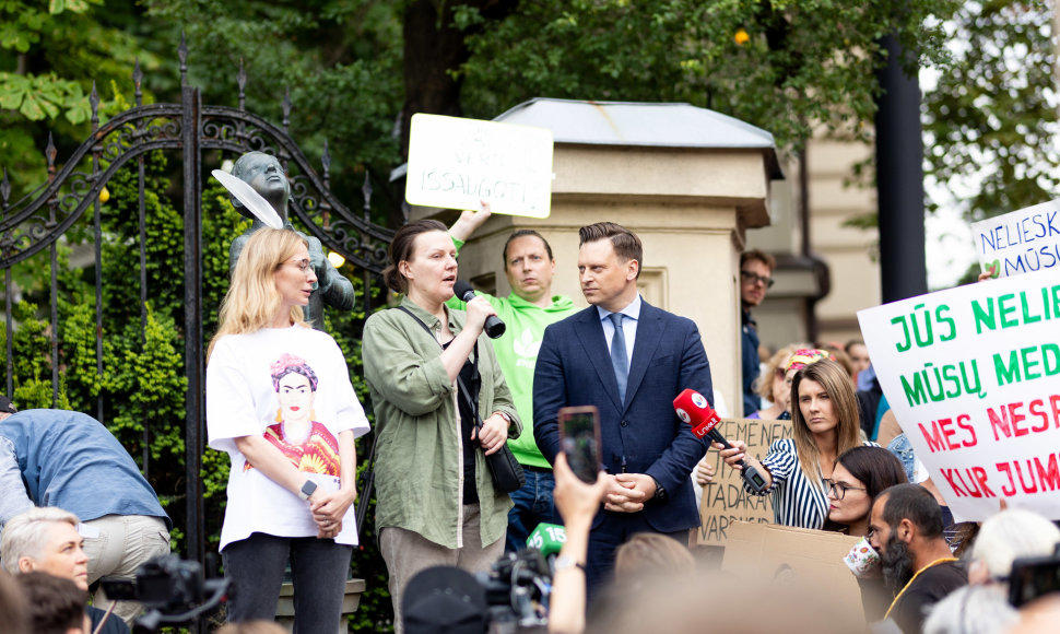 Protestas dėl medžių J.Basanavičiaus gatvėje