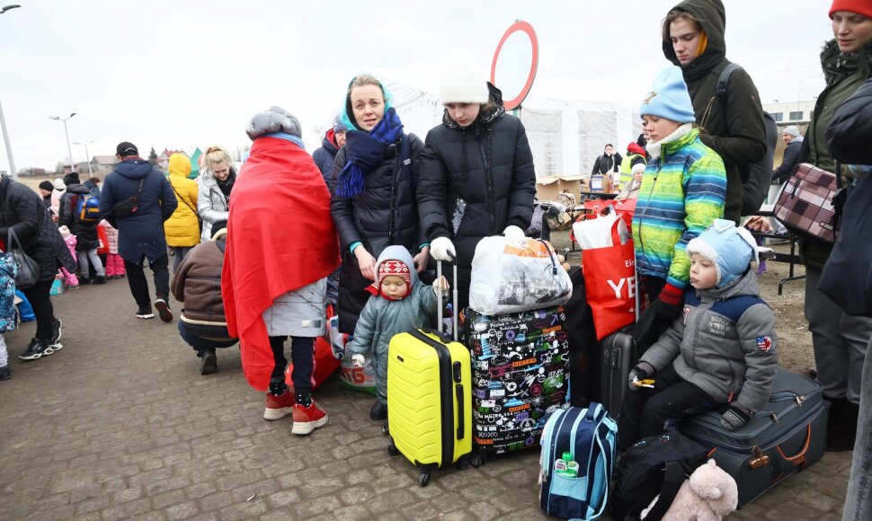 Ukrainos pabėgėliai prie Lenkijos sienos
