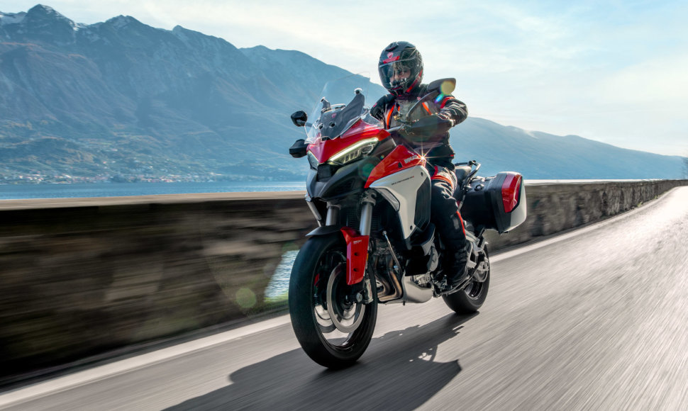 Metų motociklas: pretendentas „Ducati Multistrada V4S“