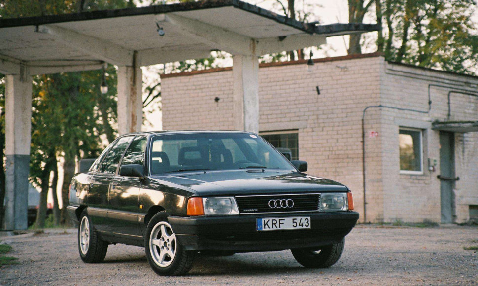 „Audi 100“