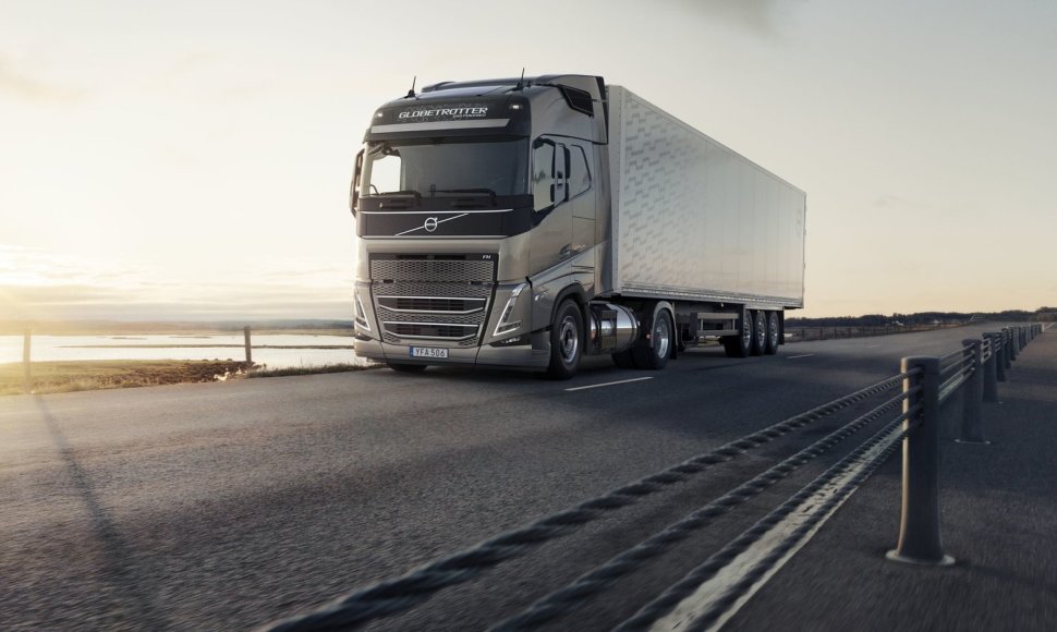 Metų sunkvežimis: naujasis „Volvo FH“
