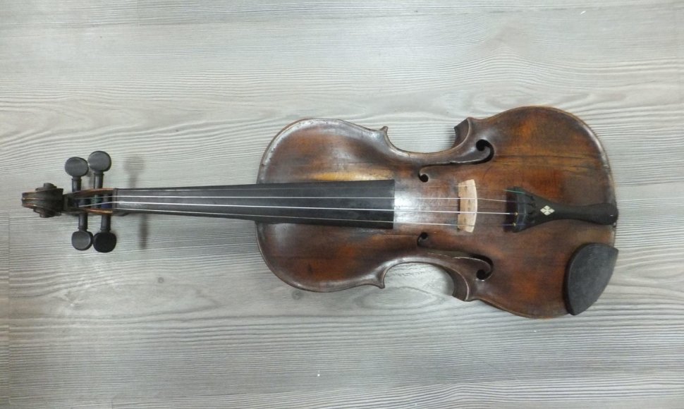1770-ųjų metų gamybos smuikas