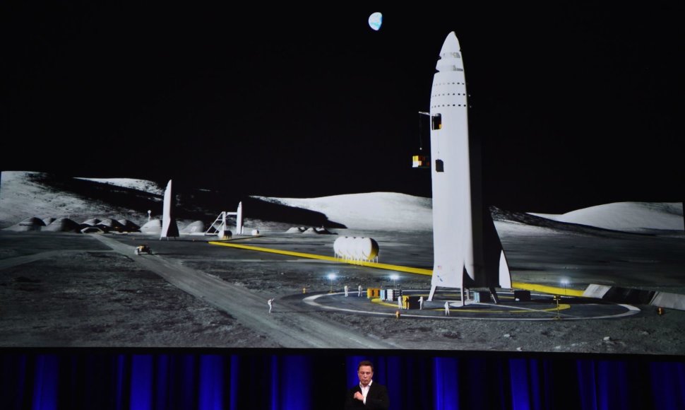 Štai taip turėtų atrodyti Mėnulyje nusileidusi „SpaceX“ raketa