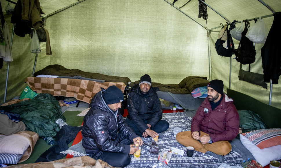 Migrantų gyvenimo sąlygos Puškų pasienio užkardoje