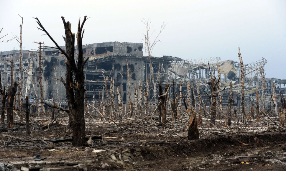 Sunaikintas Donecko oro uostas 