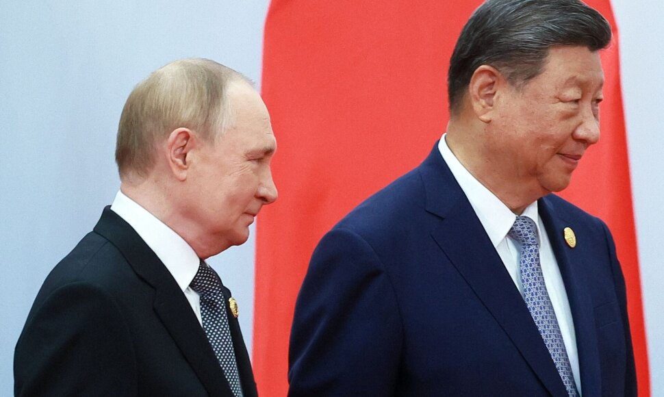 Vladimiras Putinas ir Xi Jinpingas / VLADIMIR SMIRNOV / AFP