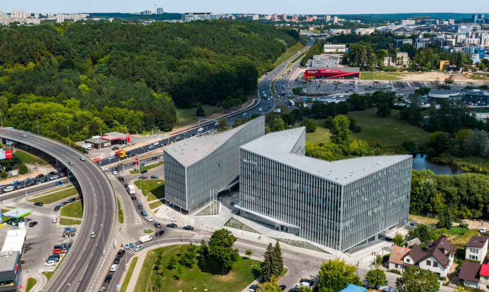 „Darnu Group“ pardavė antrąjį verslo centro „Park Town“ pastatą