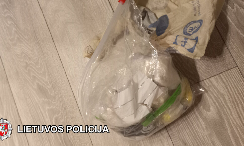 Sulaikytas 28-erių klaipėdietis, dideliais kiekiais platinęs narkotines medžiagas