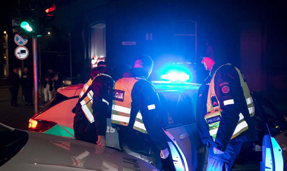 Lapkričio 12-osios naktinis policijos reidas
