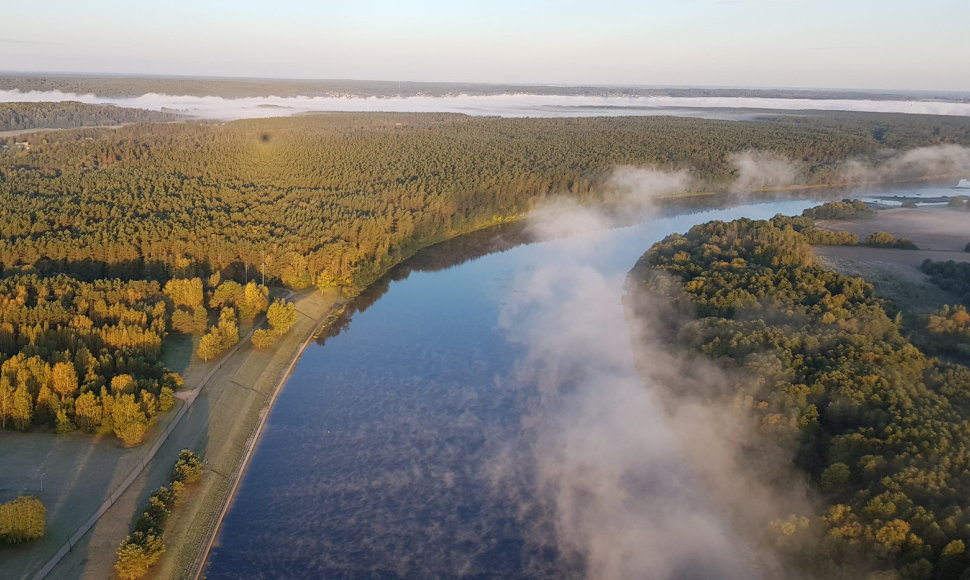 Skrydis virš Nemuno kilpų regioninio parko