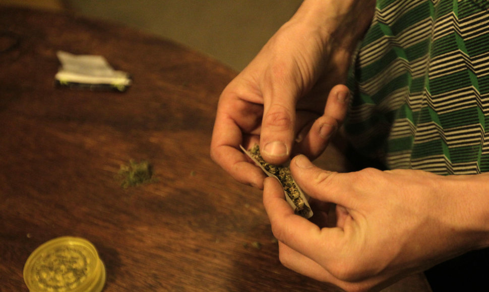 Meino valstijoje bus galima prekiauti marihuana ir auginti ją namuose