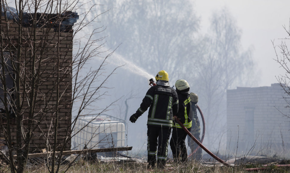 Gaisras pakaunėje