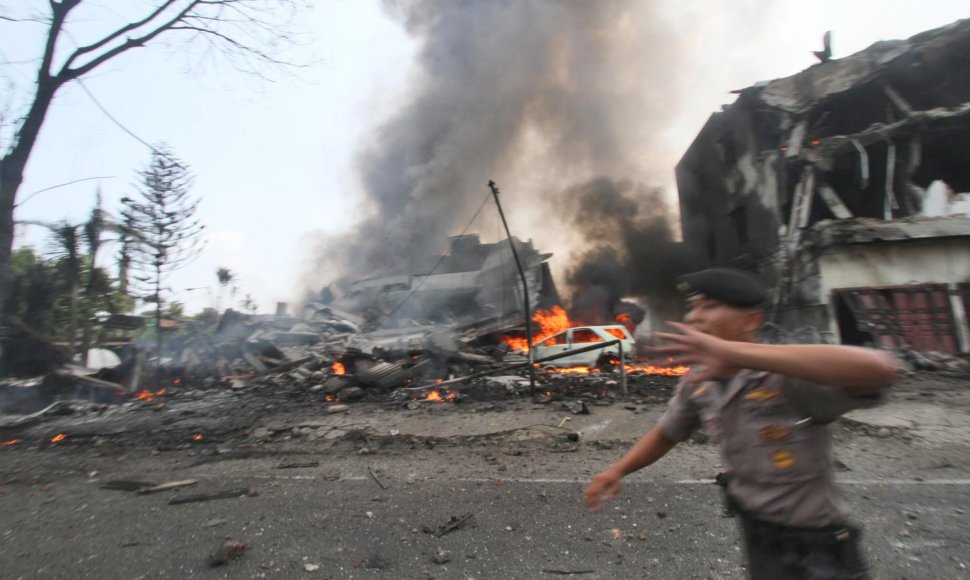 Indonezijos karinio transporto lėktuvo katastrofa