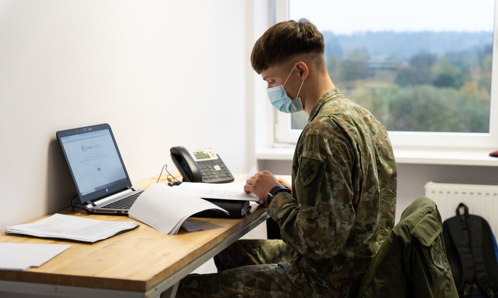 Kariai pradėjo teikti pagalbą NVSC epidemiologams