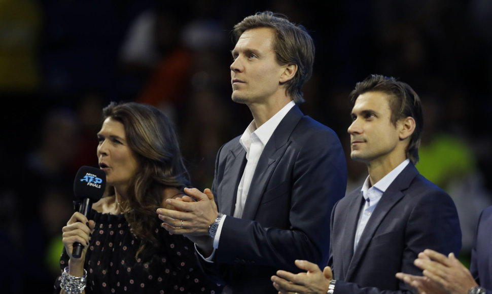 Tomašas Berdychas ir Davidas Ferreras iškilmingoje ceremonijoje „Nitto ATP Finals“ turnyre