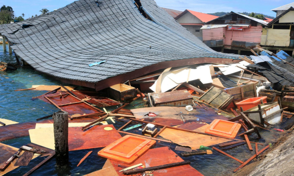 Žemės drebėjimo padariniai Indonezijoje