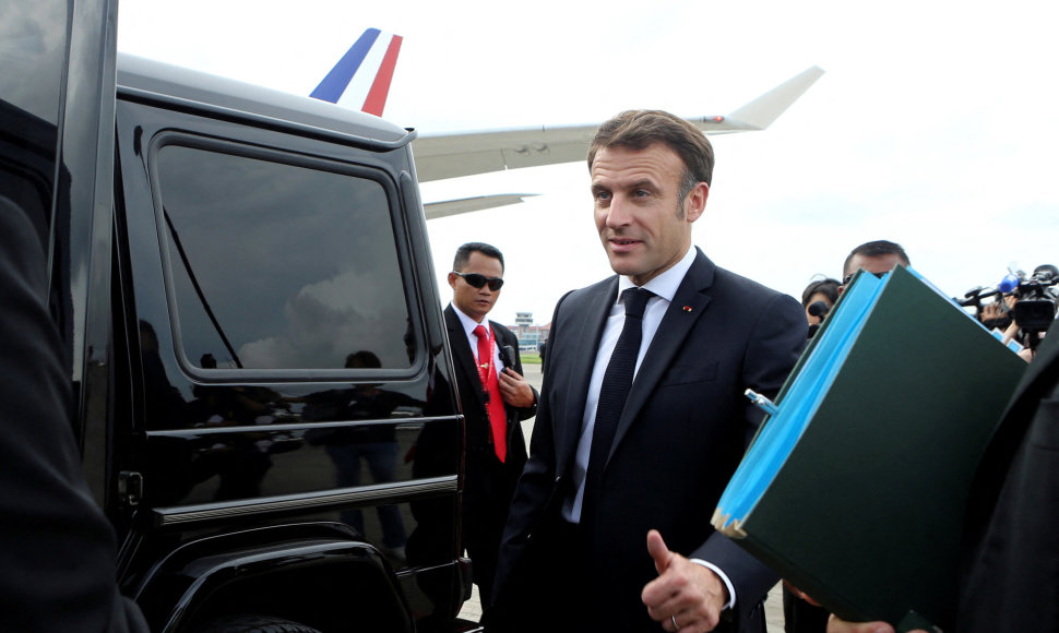 Prancūzijos prezidentas Emmanuelis Macronas atvyko į G20 susitikimą Balyje