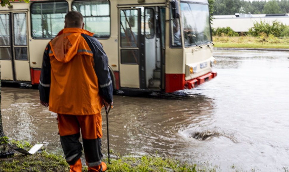 Vilnių išprausė sinoptikų prognozuota liūtis