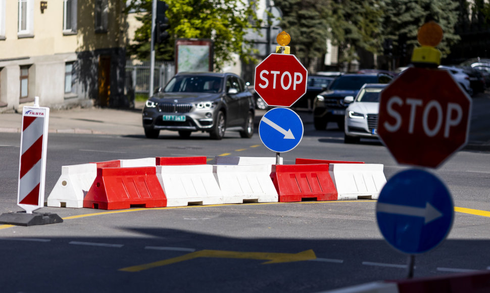 Tauro ir Pamėnkalnio gatvių sankryža 