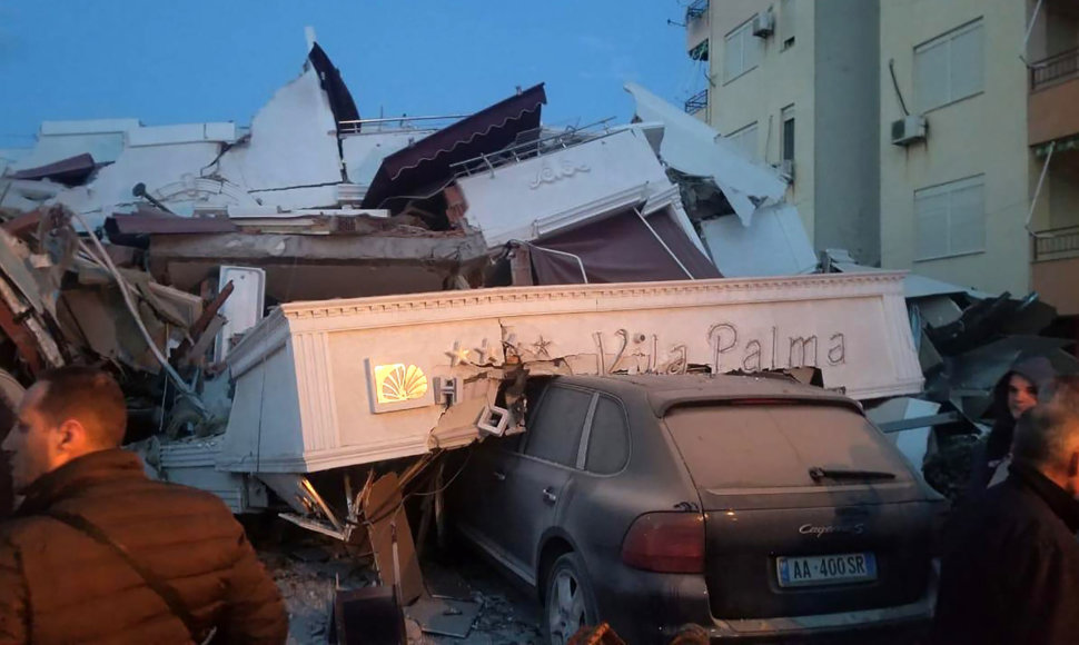 Albaniją supurtė 6,4 balo žemės drebėjimas