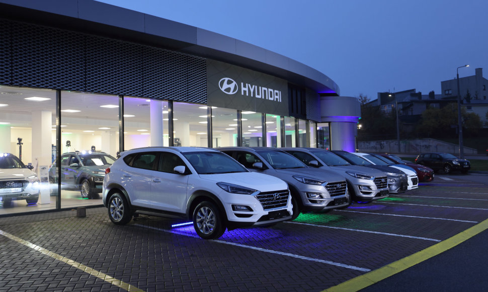 „Autofortas motors“ Vilniuje atidarė didžiausią Lietuvoje „Hyundai“ atstovybę