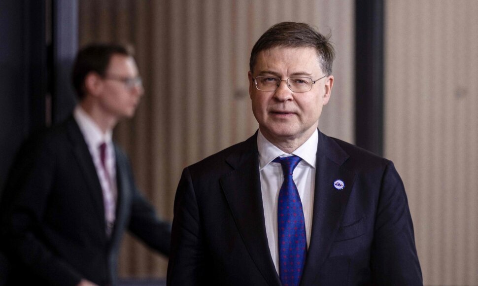 Valdis Dombrovskis / WOJTEK RADWANSKI / AFP