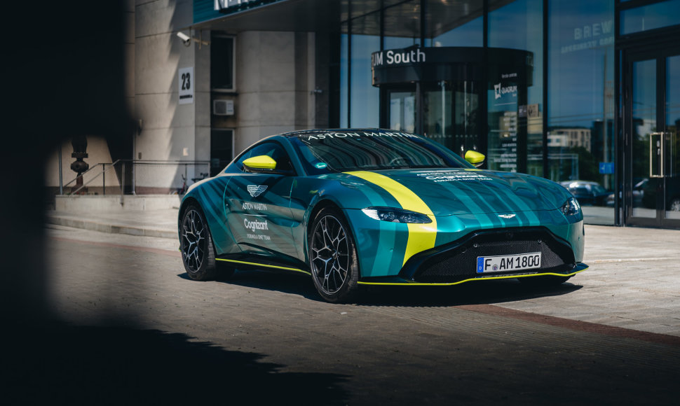 Aston Martin automobilių gama