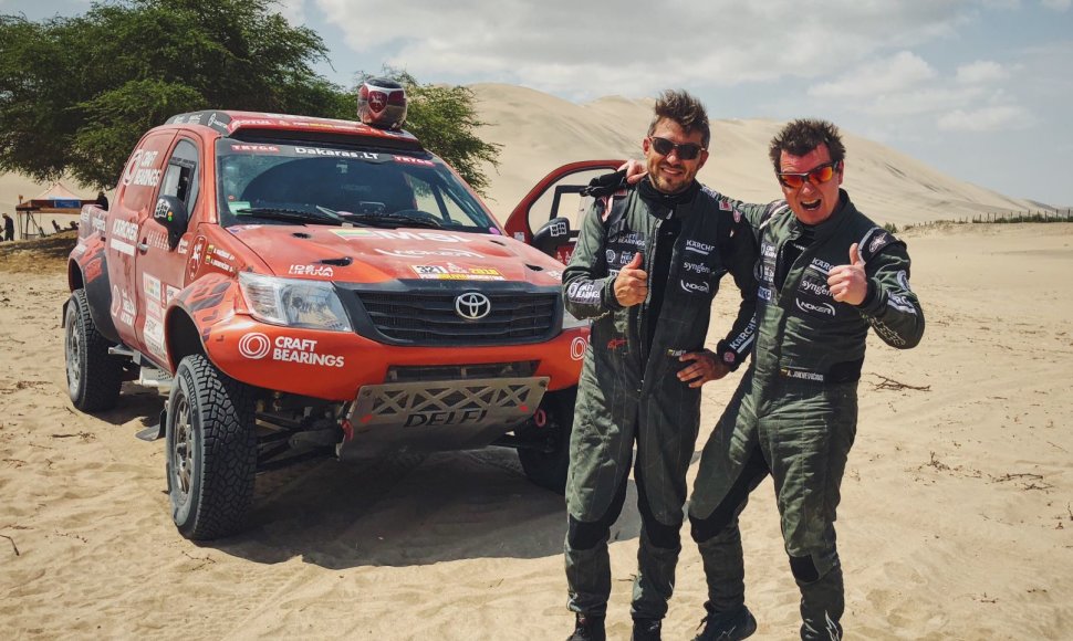 Darius Vaičiulis ir Antanas Juknevičius po trečiosios dienos finišo Dakaro ralyje