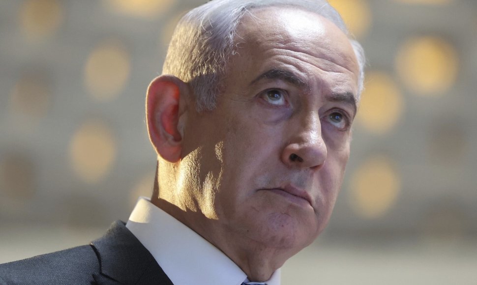 B. Netanyahu biuras: Izraelio premjeras antradienį Vašingtone susitiks su J. Bidenu / Abir Sultan  / AP