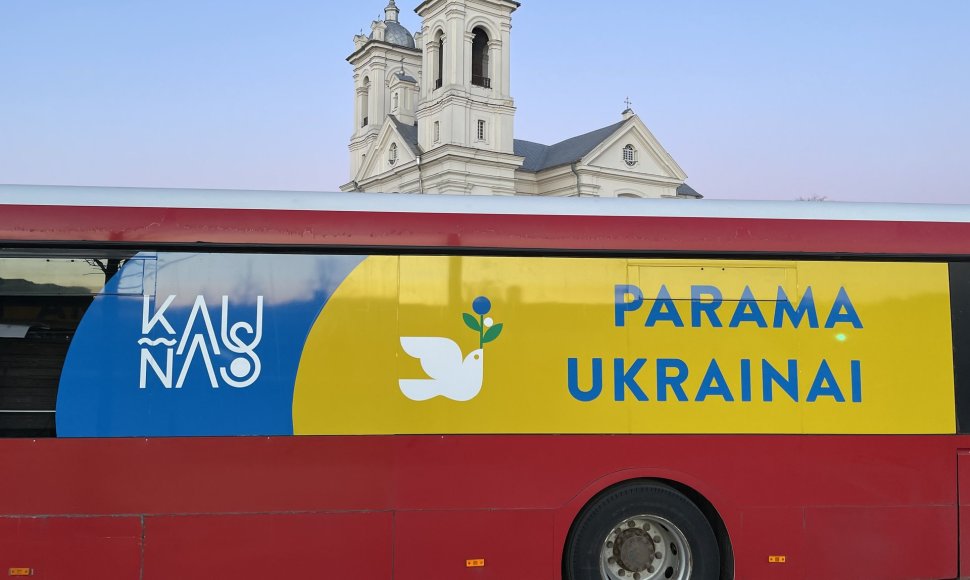 Kauniečių Ukrainai išsiųsta parama – prikrovė autobusus į lubų