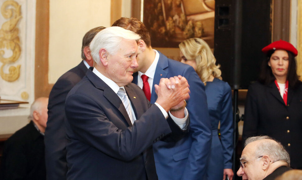 Valdas Adamkus