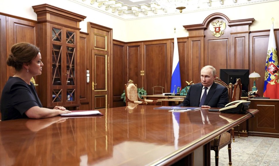 Ana Civiliova ir Vladimiras Putinas