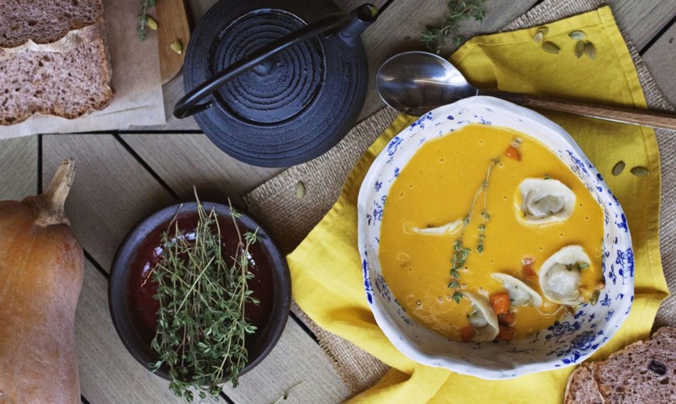„Varenikai“ Kijevo restoranuose  dažnai patiekiami sriuboje