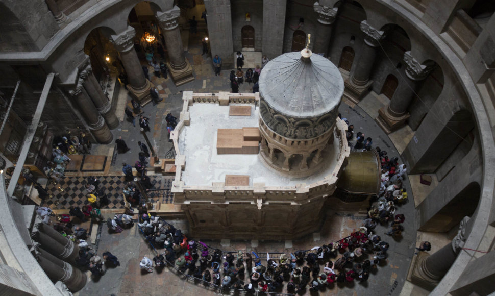 Jėzaus kapas Jeruzalėje vėl atviras lankytojams
