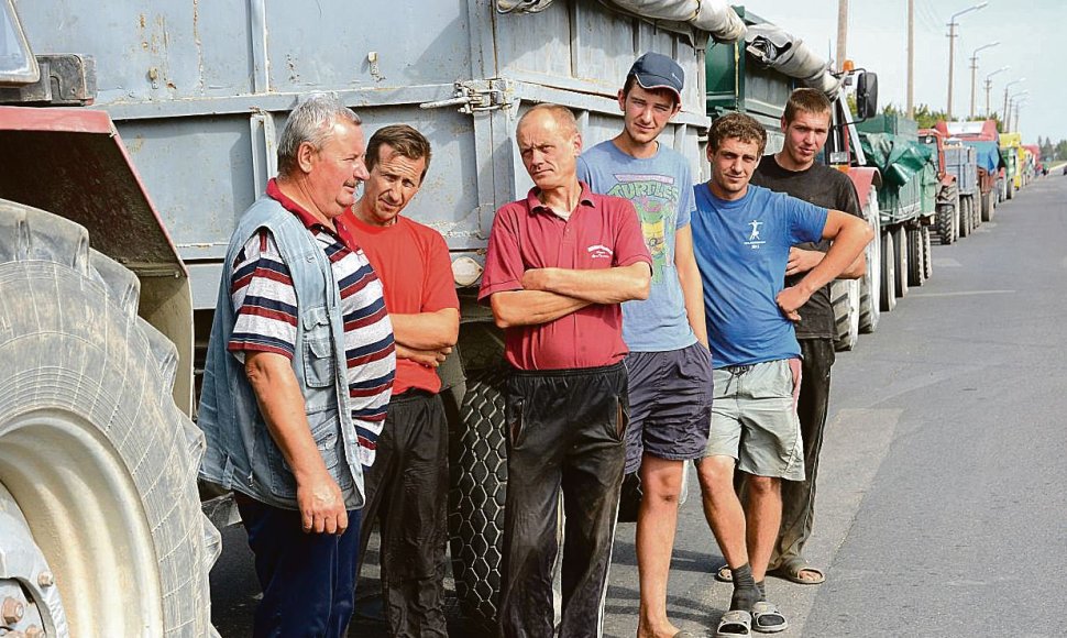 Būrelis Kretingos rajono ūkininkų eilėje praleis parą