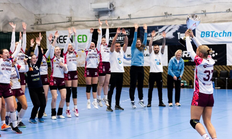 Čempionės &ndash; Kauno r. &bdquo;Cascada-HC Garliava SM&ldquo; rankininkės