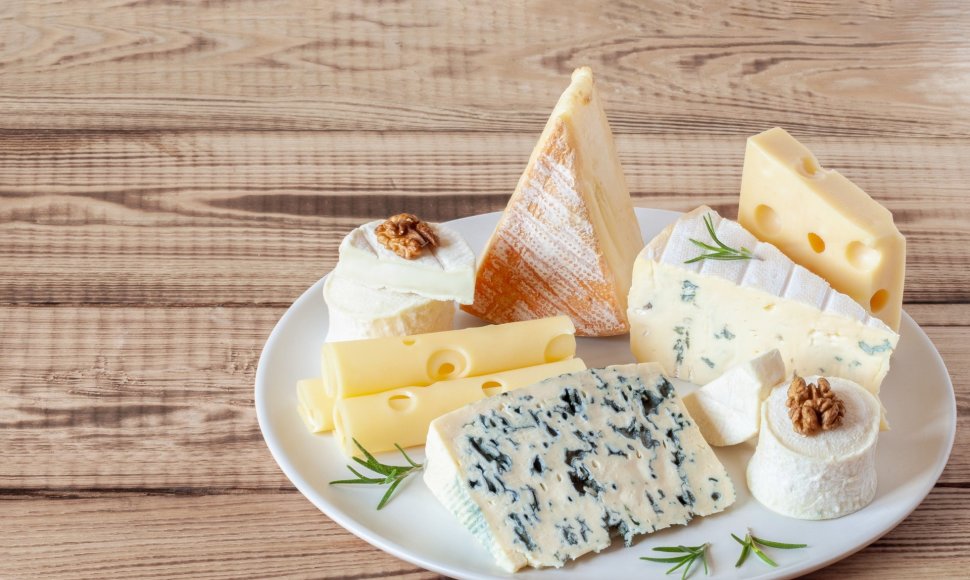 Įvairių rūšių sūris
